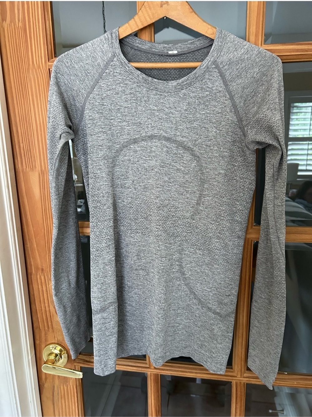 Swiftly Tech Long-Sleeve Shirt